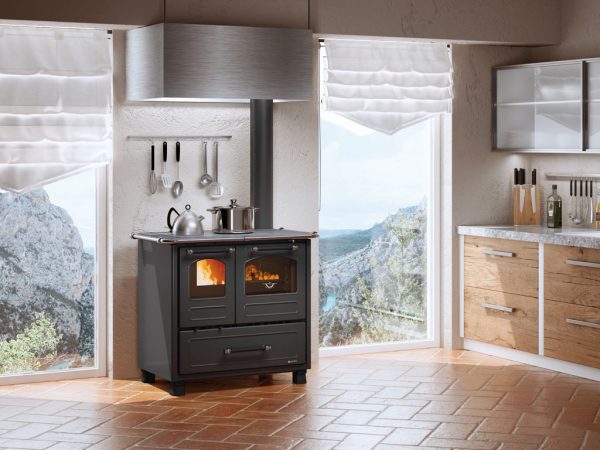 La Nordica Family 4,5 -puuhella | La Nordica Family 4,5 woodburning cooker